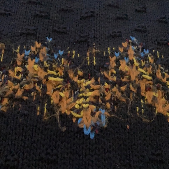 Sweater - Picture 2 of 4